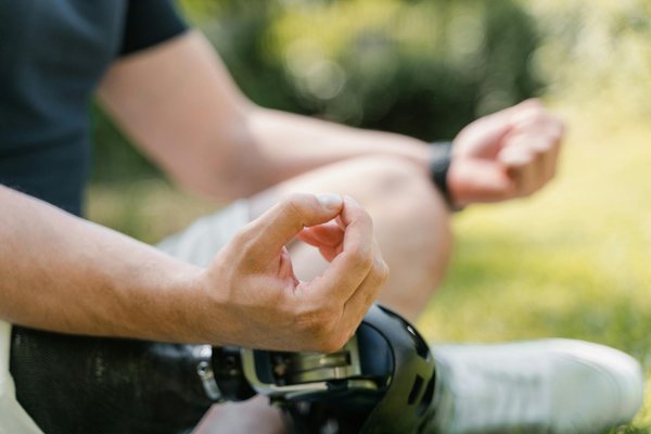 Comment gérer les effets secondaires des médicaments immunosuppresseurs?