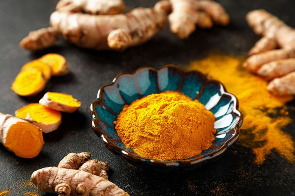 Quels sont les effets de la consommation de curcuma sur l'inflammation?